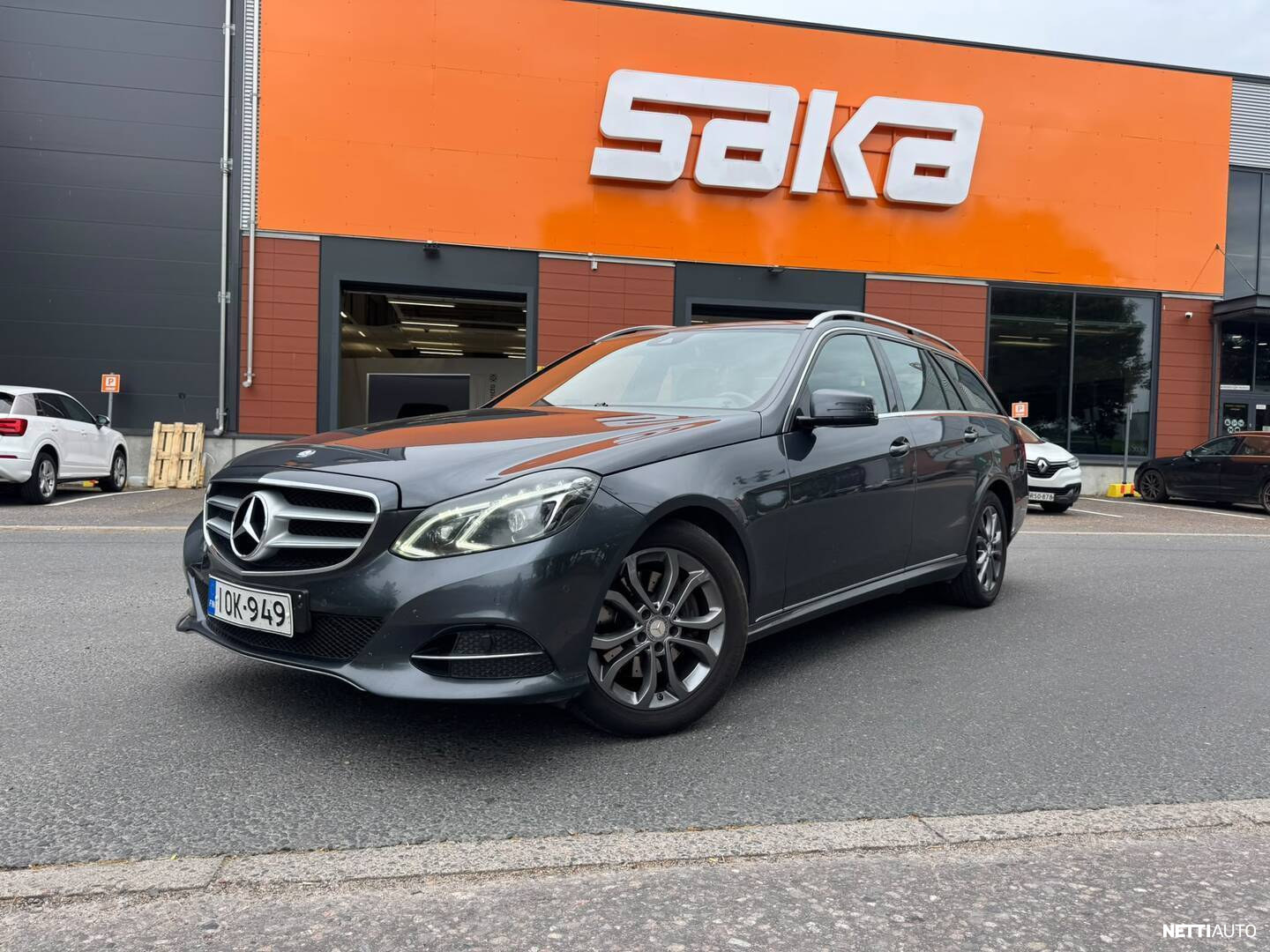 Mercedes-Benz E