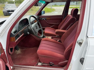 Mercedes-Benz S 260 SE 1987, photo 7/18