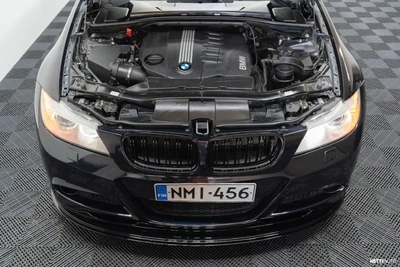 BMW 330 E91 Touring LCI Msport 2010, photo 5/26