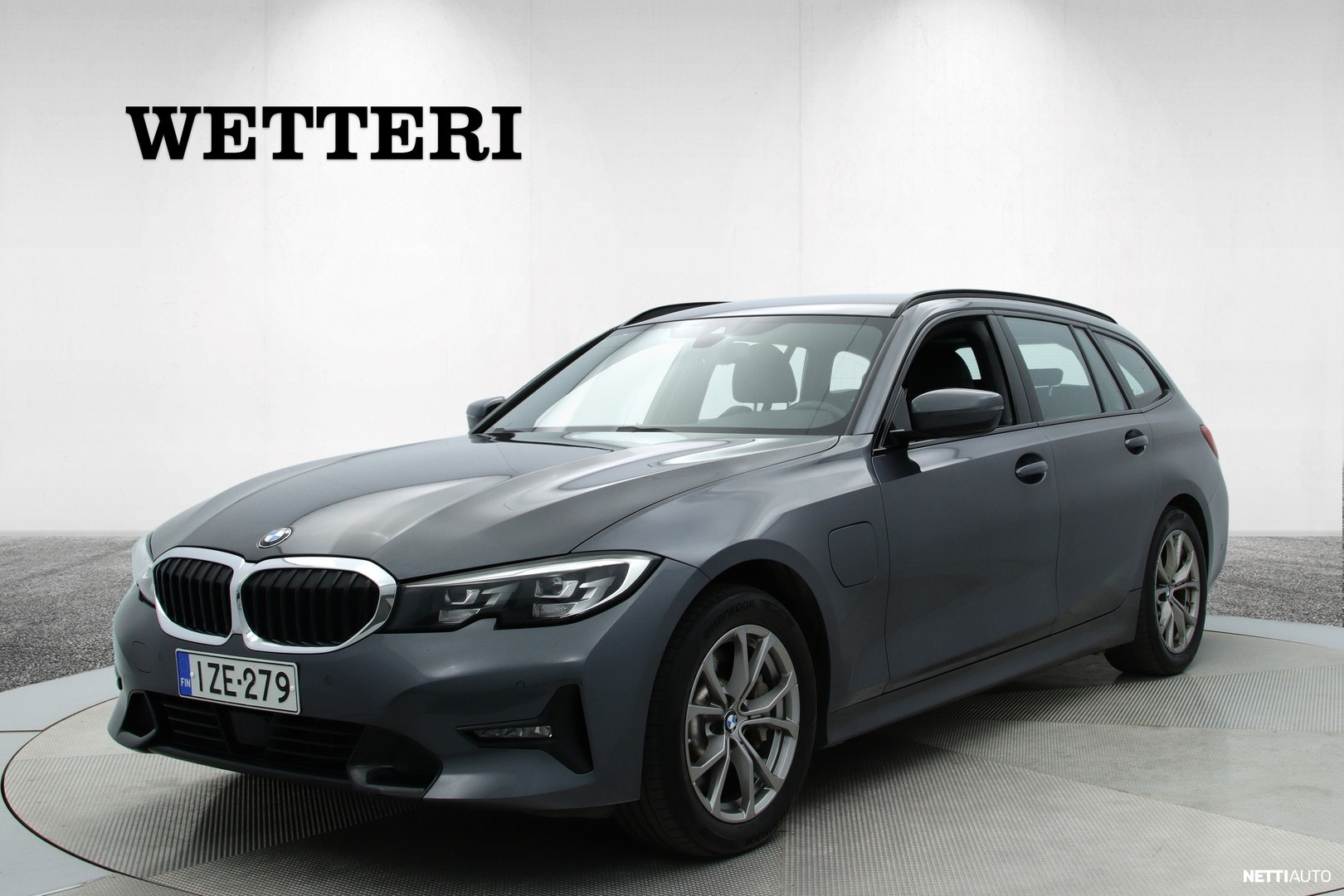BMW 330