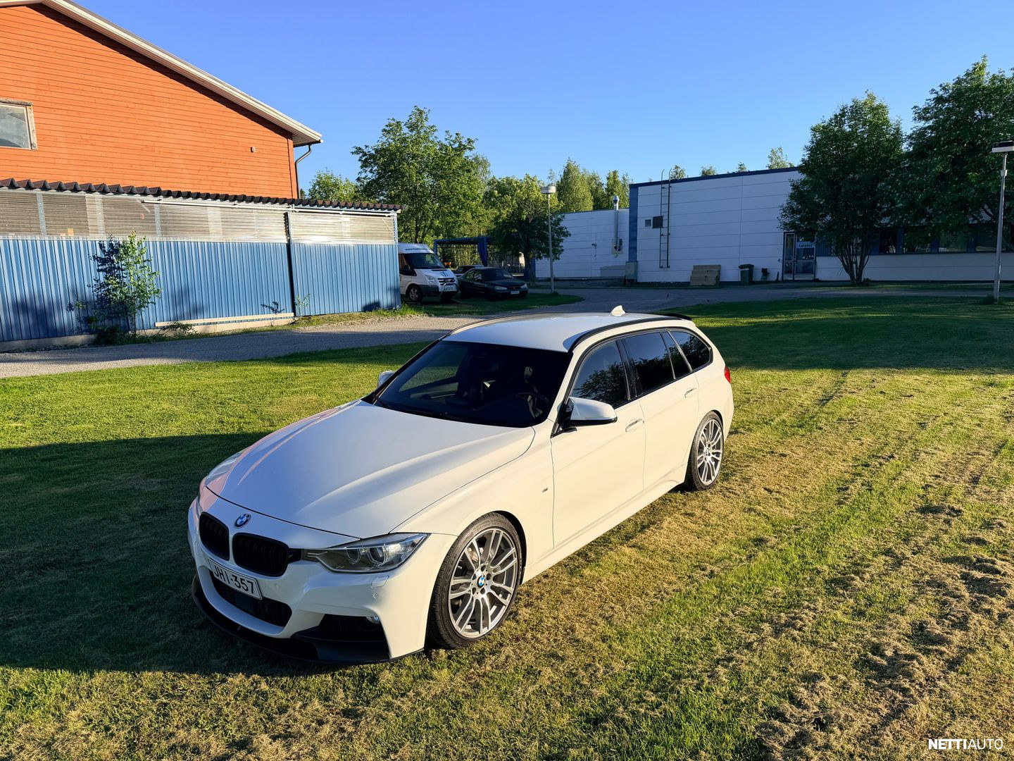 BMW 320