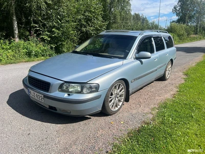Volvo V70 T5 2000, kuva 1/6