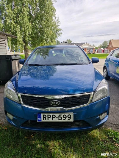Kia Ceed 2010, kuva 1/7