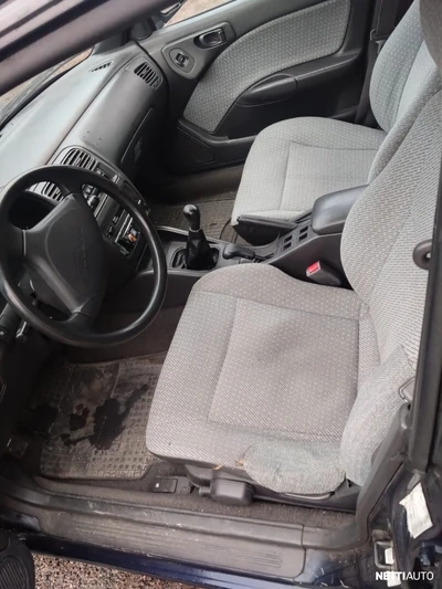 Subaru Legacy 1996, photo 4/6