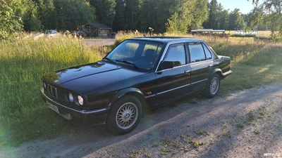 BMW 320 320 i 1985, kuva 2/15