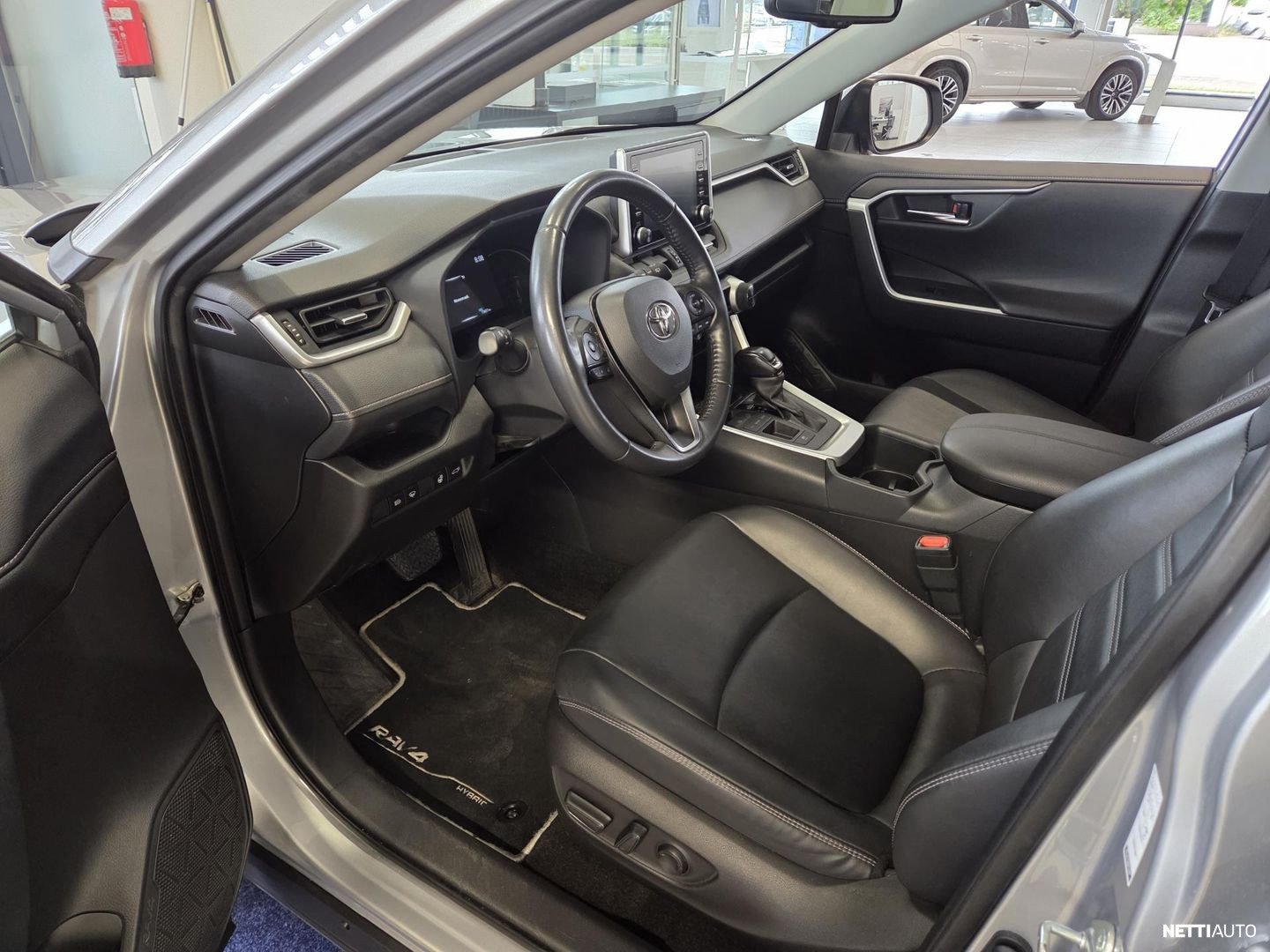 Toyota RAV4 2022, kuva 3/15