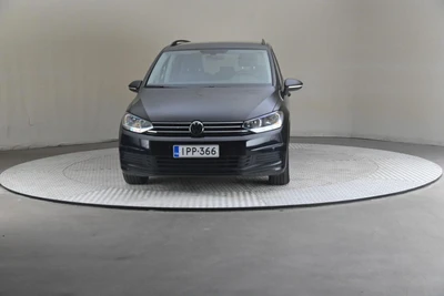 Volkswagen Touran 2022, photo 3/10