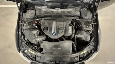 BMW 318 2009, photo 6/24