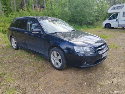 Subaru Legacy 2005, kuva 2/7