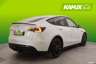 Tesla Model Y Performance 2023, photo 4/30