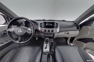 Mitsubishi L200 2011, photo 7/38