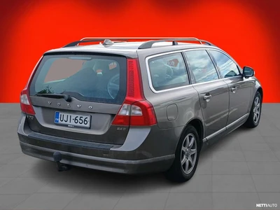 Volvo V70 2,4D Momentum aut 2010, kuva 3/5