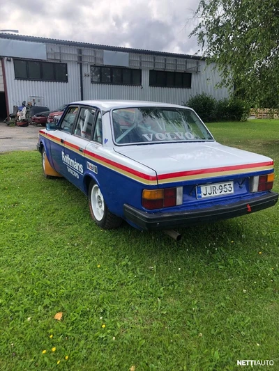 Volvo 244 1980, photo 4/8