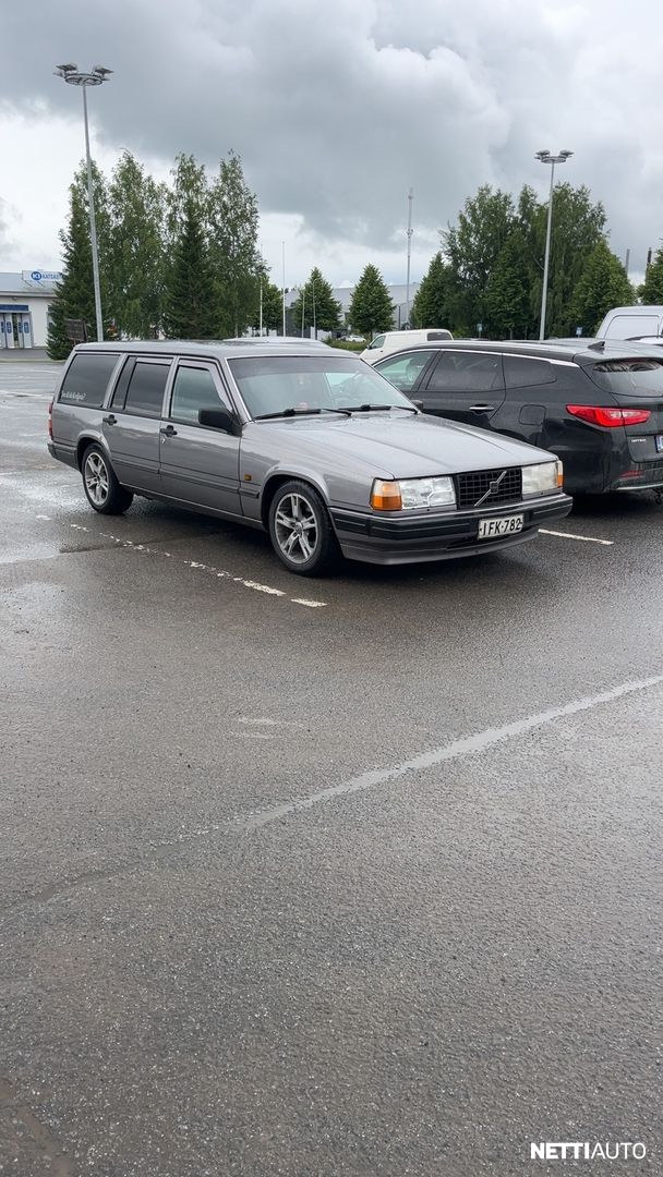 Volvo 745