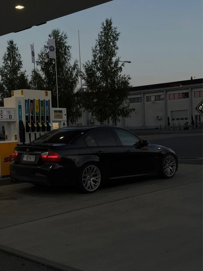 BMW 330 2007, kuva 5/6