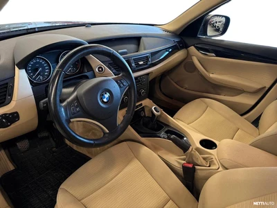 BMW X1 E84 SAV Business 2010, kuva 7/27