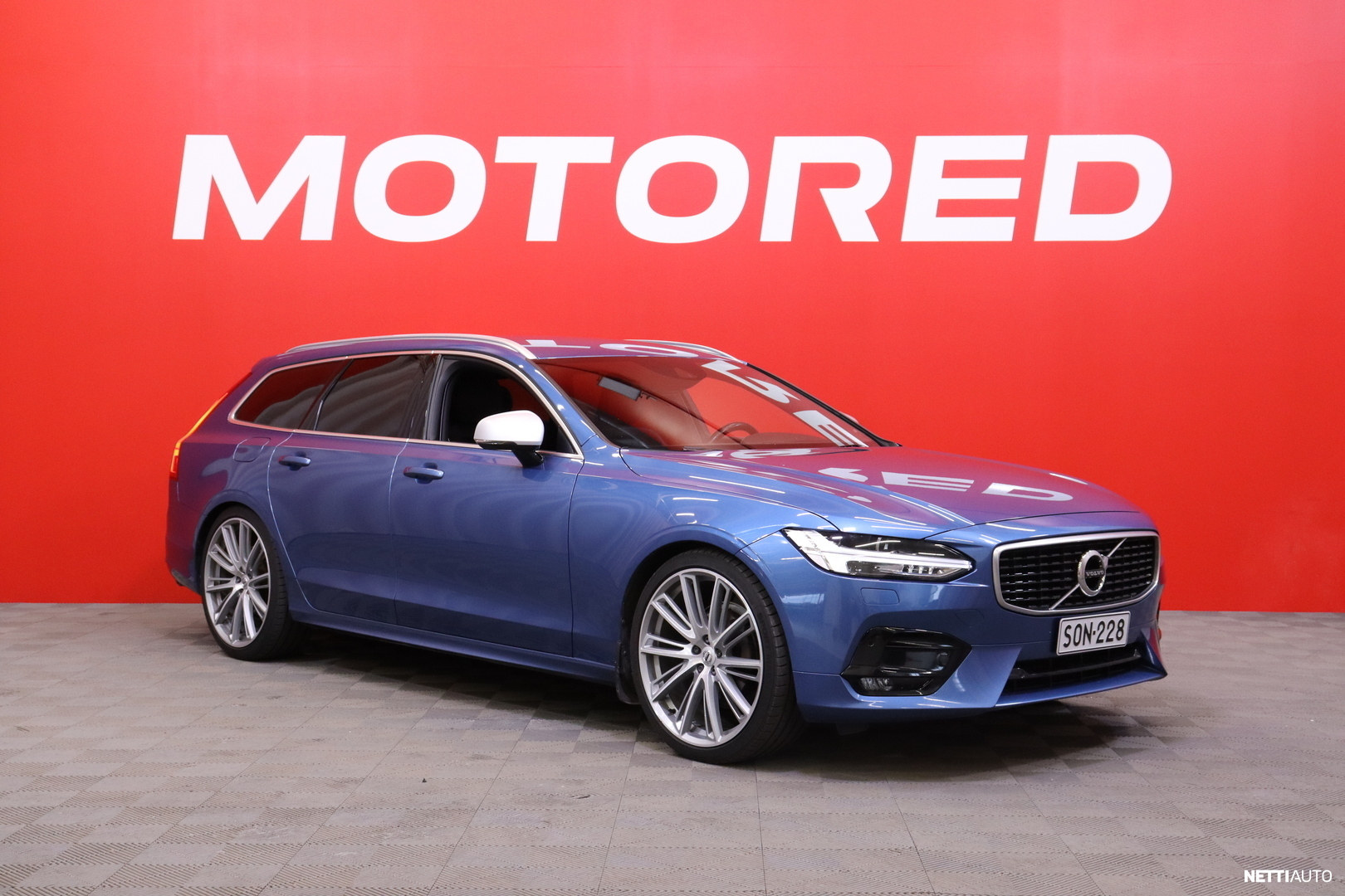 Volvo V90