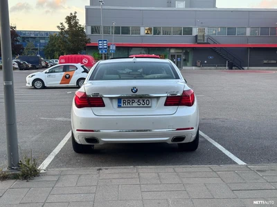 BMW 740 2012, kuva 7/23