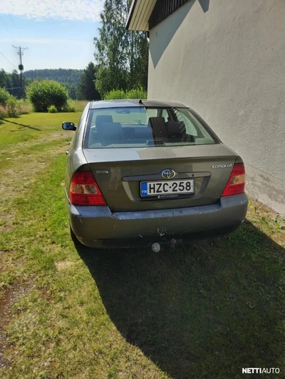 Toyota Corolla 2002, kuva 3/3