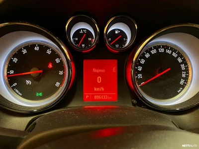 Opel Astra 2013, kuva 7/8
