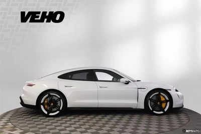 Porsche Taycan Turbo 2020, kuva 6/10