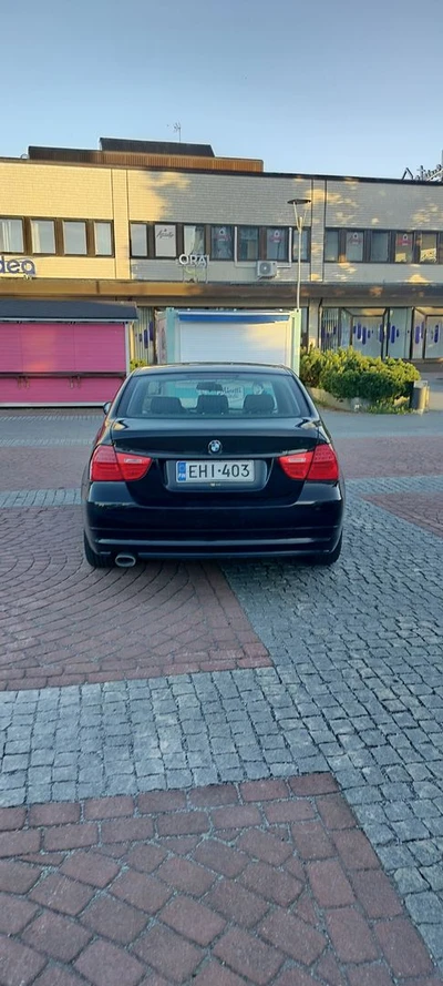 BMW 318 A E90 Sedan Business 2009, kuva 4/11