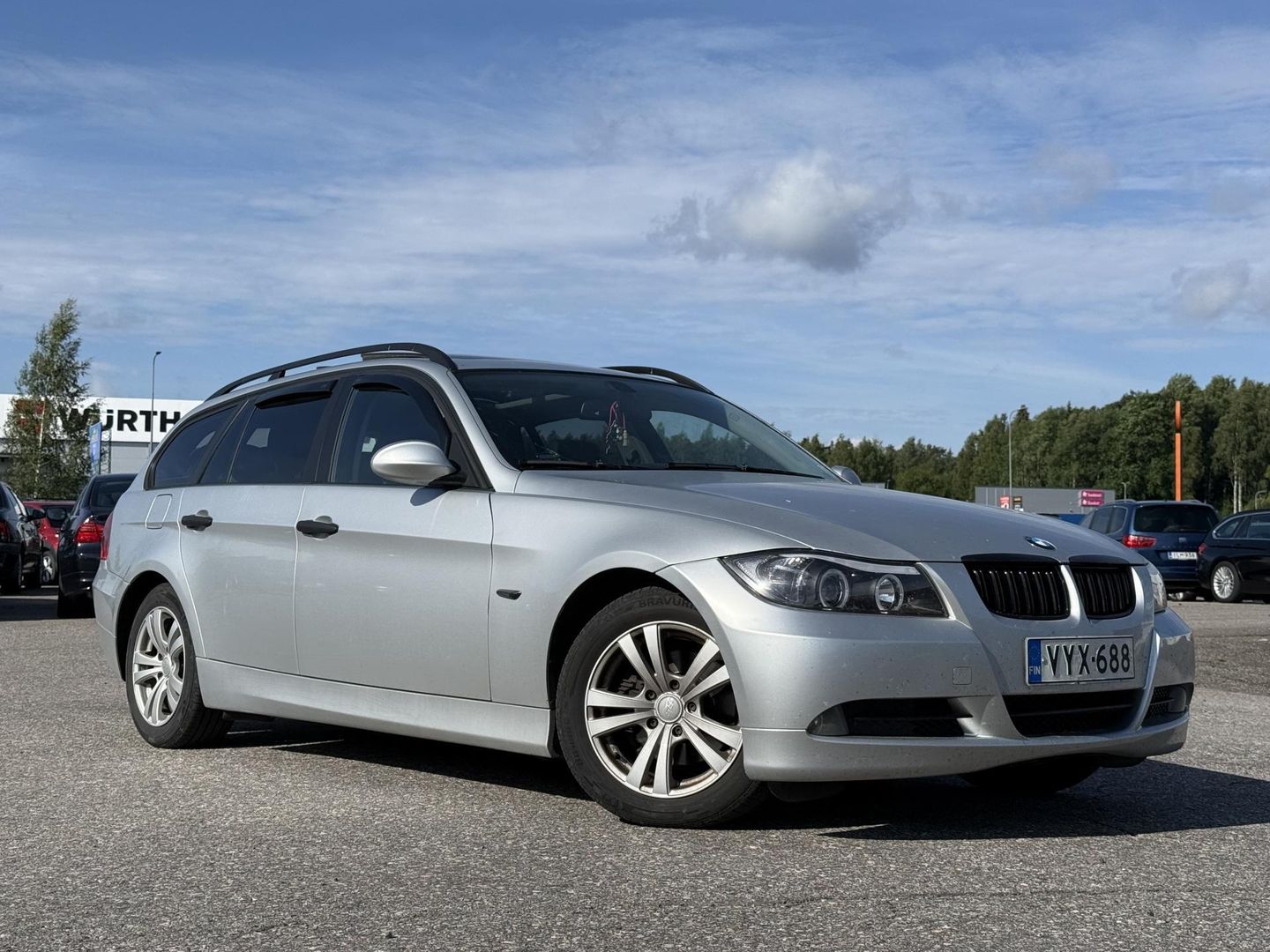 BMW 320