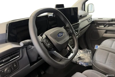 Ford Tourneo Custom 2026, photo 7/25