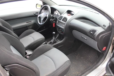 Peugeot 206 CC 1,6 2005, photo 3/6