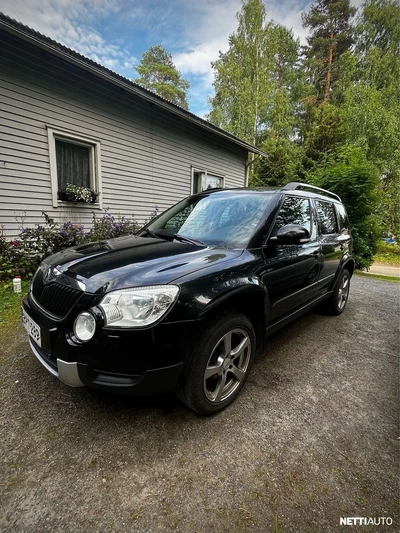 Skoda Yeti 2,0 TDI 4x4 Adventure 2013, kuva 3/8