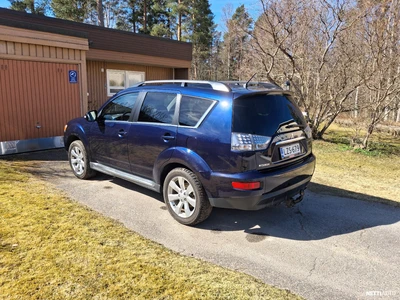 Mitsubishi Outlander 2011, photo 2/12