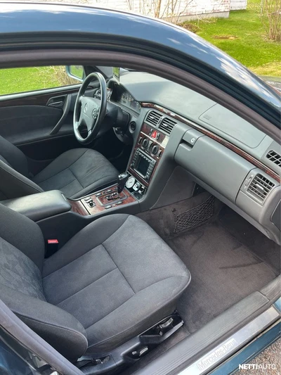 Mercedes-Benz E 270 CDI Elegance 2000, kuva 7/19