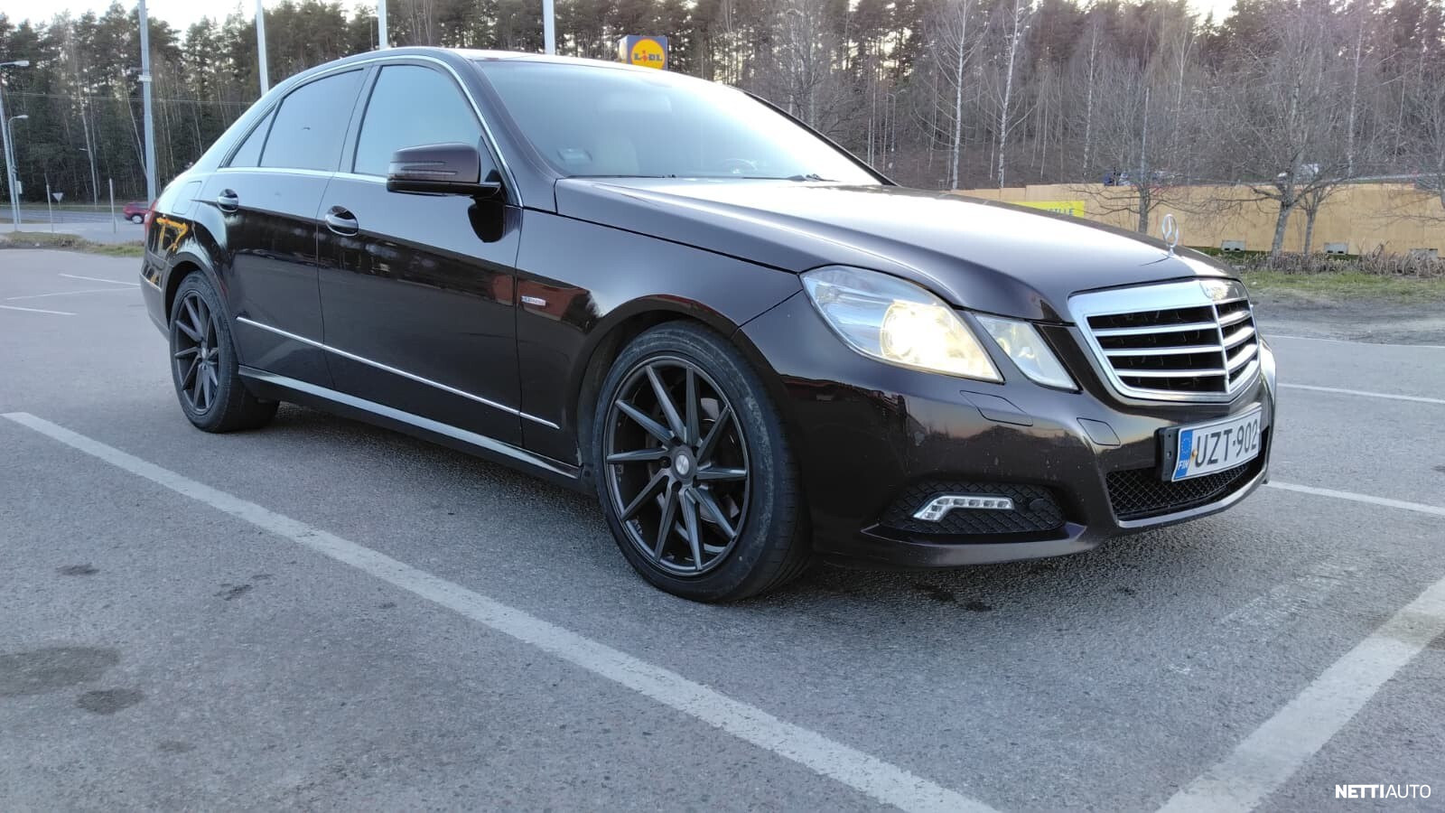 Mercedes-Benz E
