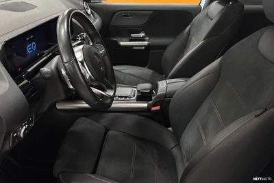 Mercedes-Benz EQA 300 4MATIC AMG Line 2023, kuva 4/7