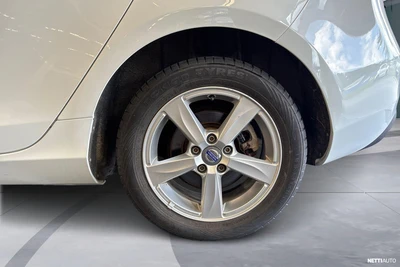 Volvo V40 T2 Business aut 2015, kuva 6/22