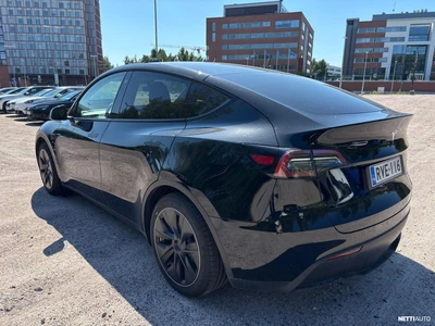 Tesla Model Y 2023, kuva 3/8