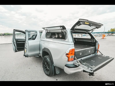 Toyota Hilux 2016, photo 6/14