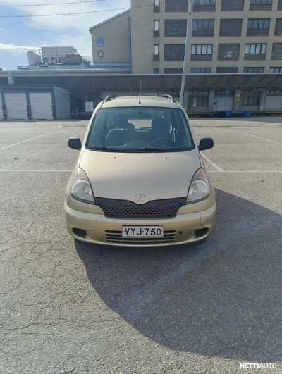 Toyota Yaris Verso 2001, kuva 1/10