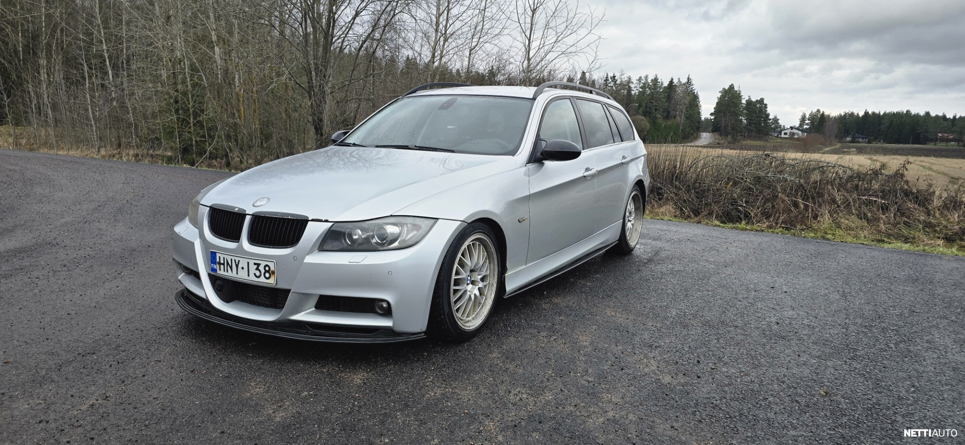 BMW 330