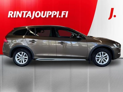 Volvo V60 Cross Country D4 Summum aut 2016, photo 6/41