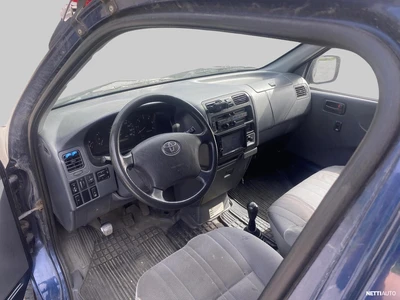 Toyota Hiace 2,5 D-4D 95 4ov pitkä 2007, photo 4/5