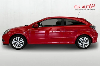 Opel Astra GTC Sport 1,6 Ecotec 85kW MT5 2010, photo 2/18