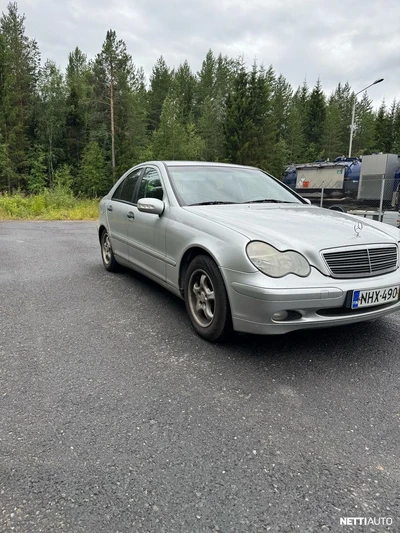 Mercedes-Benz C 2001, kuva 2/5