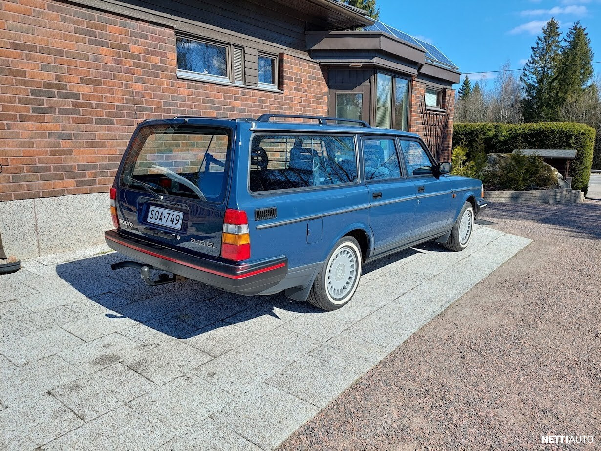 Volvo 240