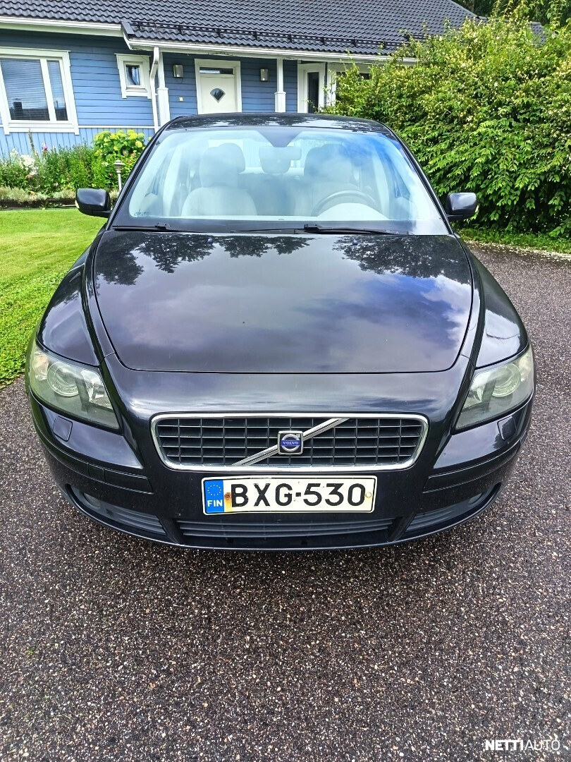 Volvo S40