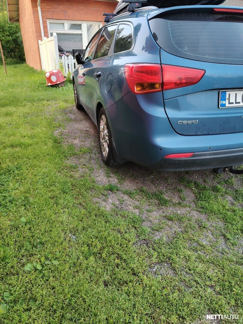 Kia Ceed 2013, photo 4/5