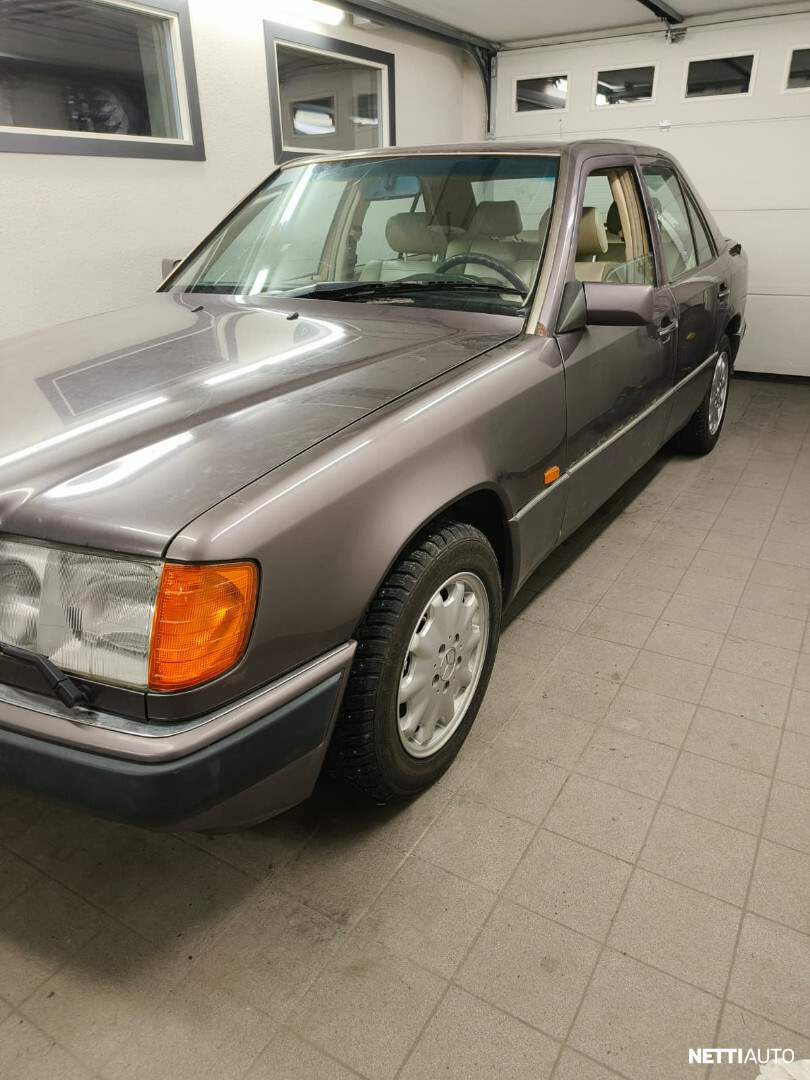 Mercedes-Benz E