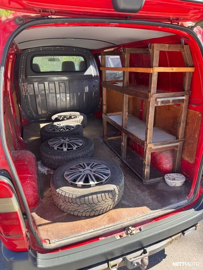 Toyota Hiace 2,5 D-4D 100 Air 5ov pitkä 2005, photo 6/13