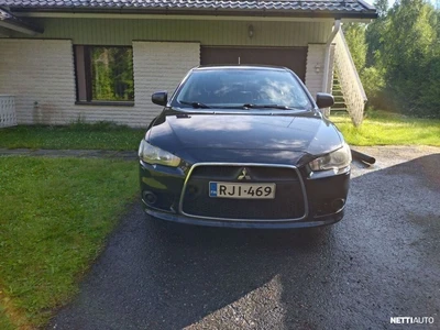 Mitsubishi Lancer Sportback 1,8 Invite 2009, kuva 2/13