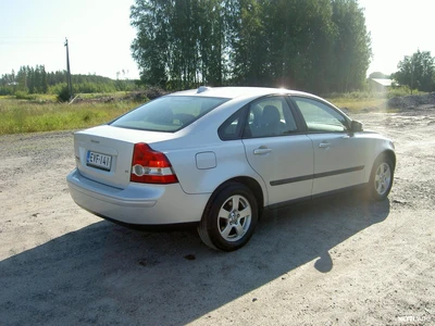 Volvo S40 1.8 125 man 2007, kuva 5/9